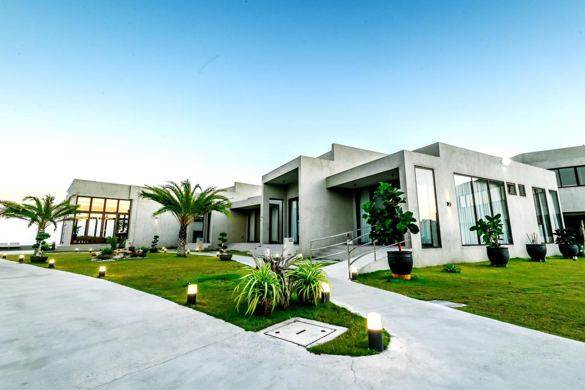 Tana Beach Villas Lian Dış mekan fotoğraf